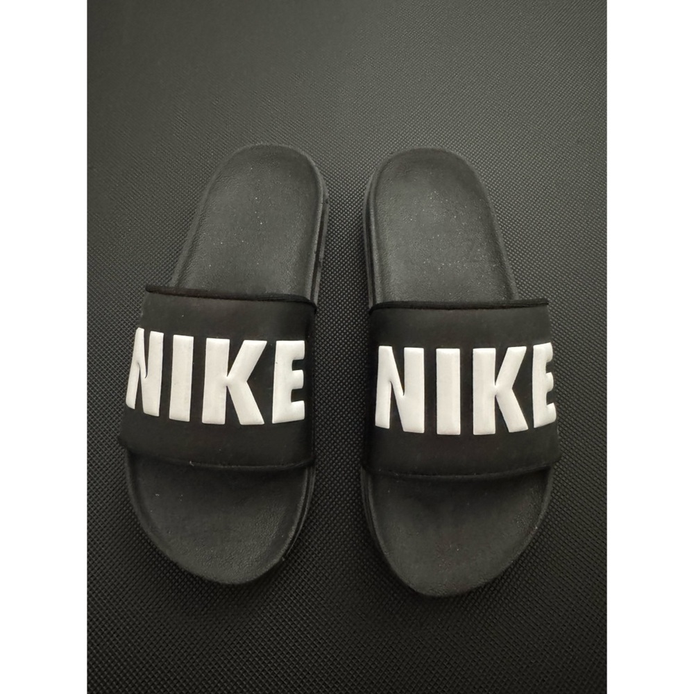 Nike Offcourt Women's Slide Sandals